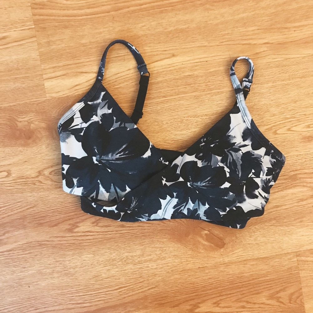 Fabletics Sport Bra